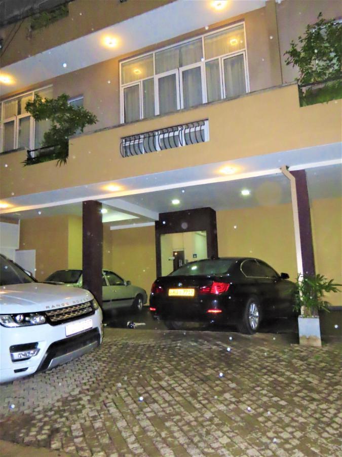 Vivas Residencies Luxury Apartments Dehiwala-Mount Lavinia Bagian luar foto