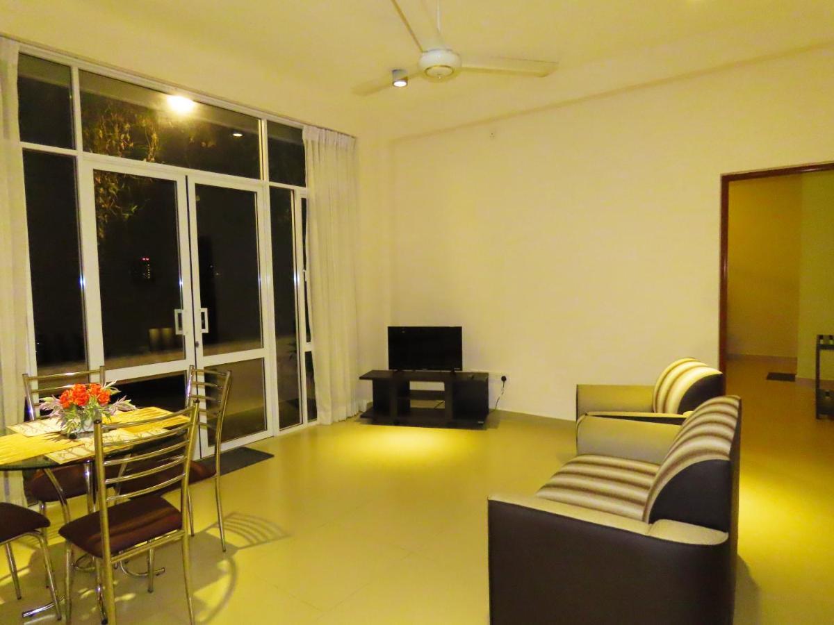 Vivas Residencies Luxury Apartments Dehiwala-Mount Lavinia Bagian luar foto
